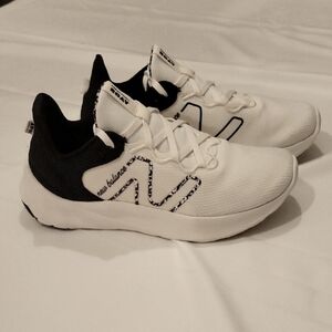 New Balance Fresh Foam Roav *EUC*